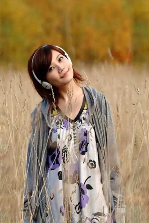 明星图片人气歌手梁静茹热辣美女文章小虾米