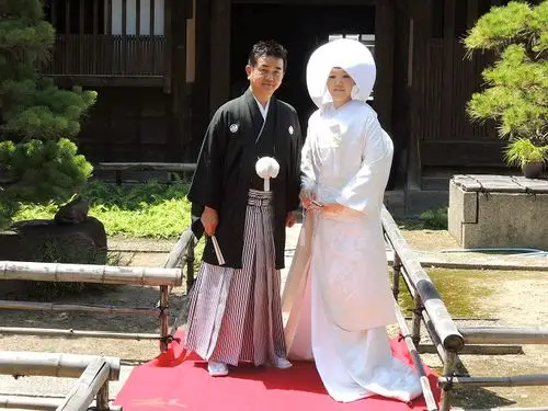 少し暑かった当日ですが,新妇の白无垢绵帽子が爽やかな