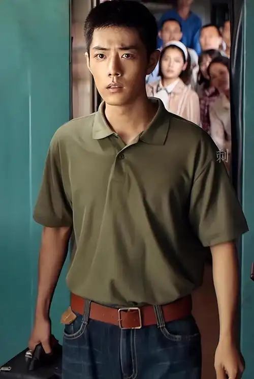 男明星帅不帅看寸头?王一博被嘲"土肥圆",朱一龙撞脸梁朝伟