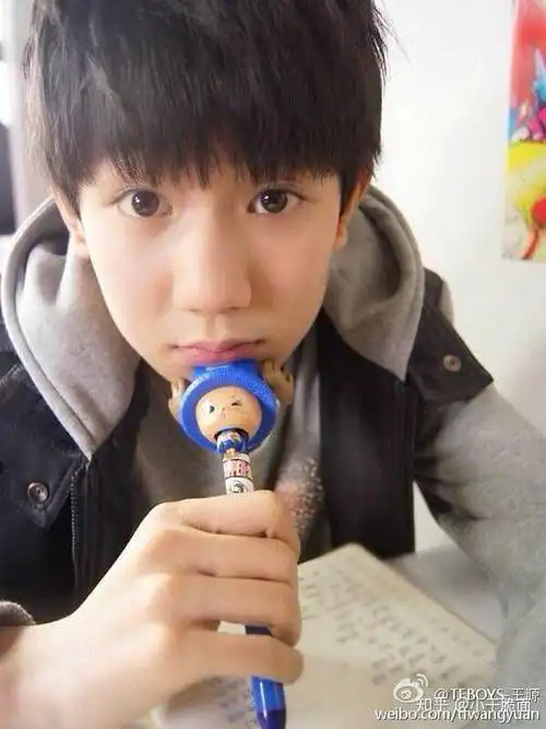 小时候奶fufu的大源