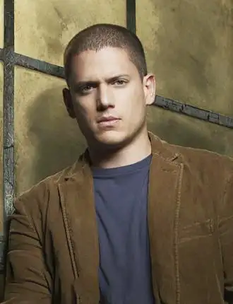 欧美男生寸头发型图片 示范男生利落和干练发型如何扎(3)_男生发型