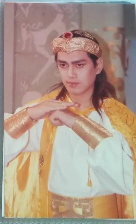 汤镇宗_演员_作品_个人资料_简历_生日_经历_八卦_留言 - 酷乐米