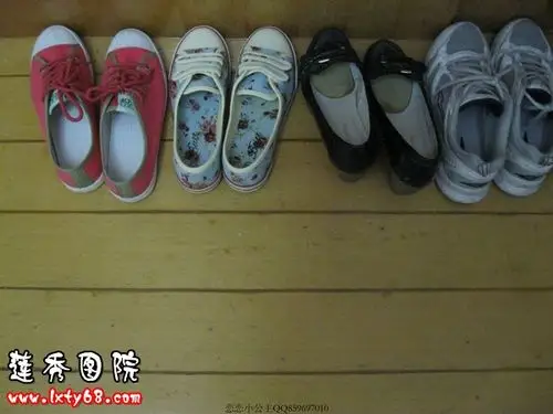 为什么女生的鞋子里的气味很轻,几乎闻不到,但是鞋子里的橡胶味道很浓