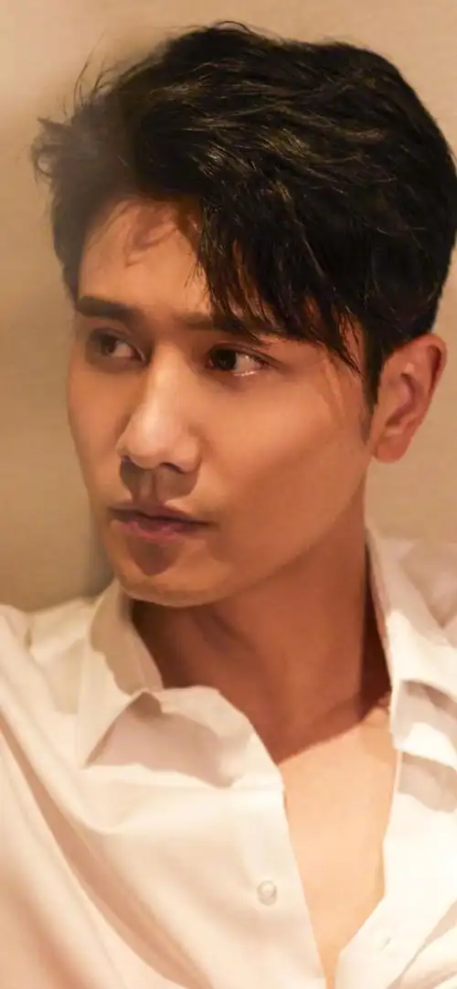 壁纸超话#玫瑰的故事##彭冠英