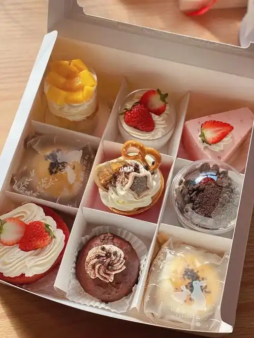 九宫格甜品下午茶