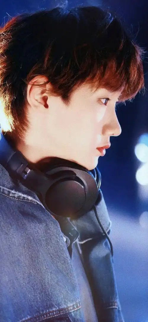 汪苏泷    07壁纸·x二改·抱评