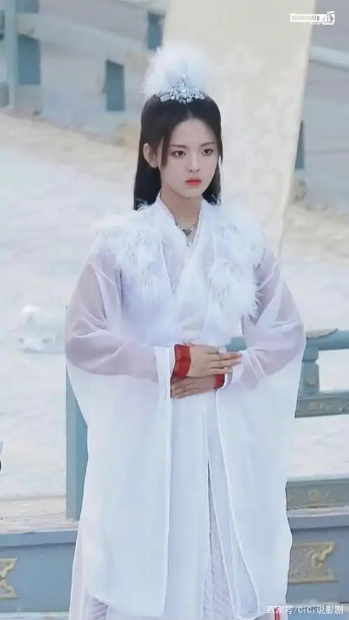 《长安诺》锦鲤杨超越古装照太美了