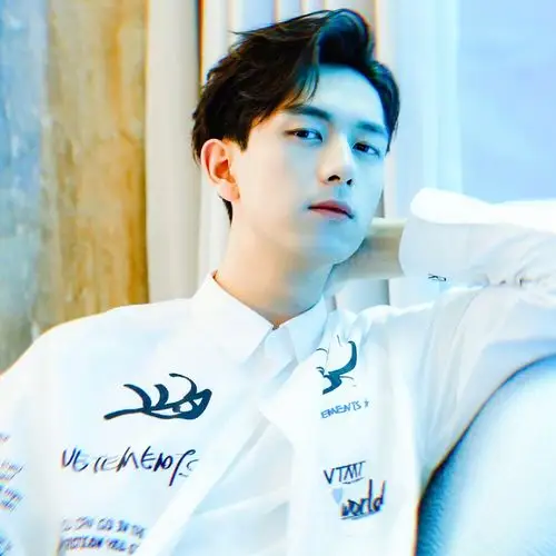 头像 李现 cr祁望京 禁二改 二传标明出处.