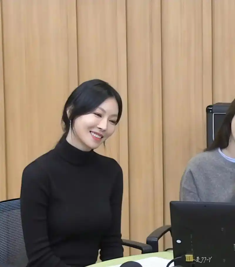 金素妍#顶楼 傻瓜美人说的就是欧尼吧!78 《running - 抖音