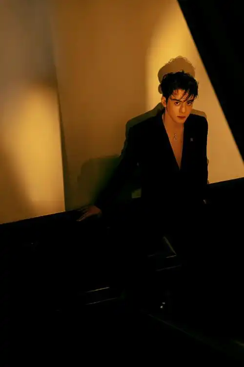 昕鲜事##曾舜晞25岁生日庆生照