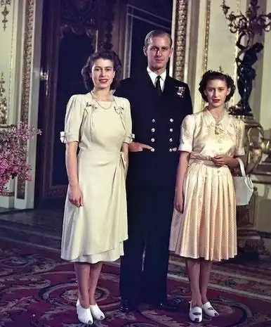 英国女王伊丽莎白二世绝版照片,优雅的老去,也是一种美感!