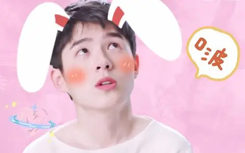 刘昊然甜向混剪开学前再来看看然然的小虎牙吧