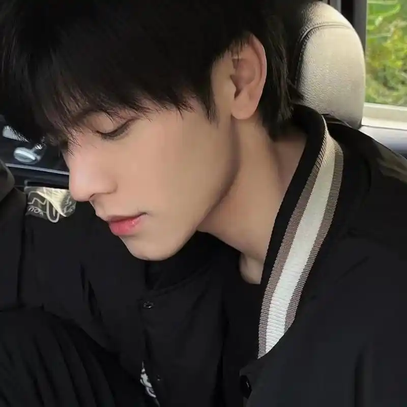 「男生头像」坏情绪年年有 今年特别多