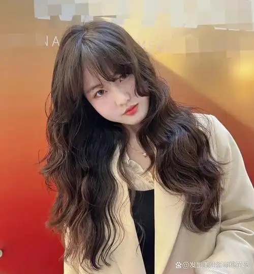 温柔到爆的法式烫,氛围感超级是每位小姐姐心中发型的no.1.