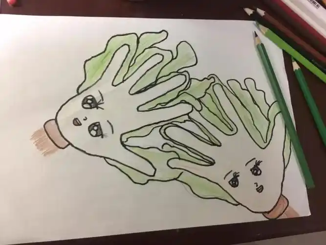 【王宁】东胜区纺织苑小学抗"疫"创意绘画——《手形联想》