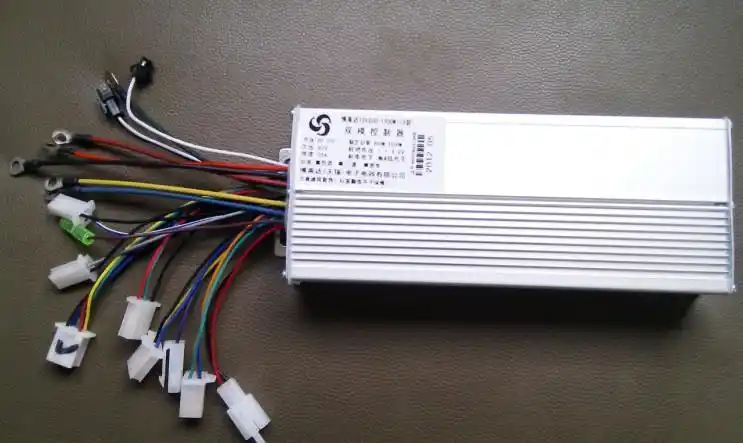 无刷电动车控制器48v72v800w1000w瓦15管防盗三档变速自学习型