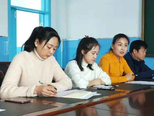 周丽萍主任进行点评总结