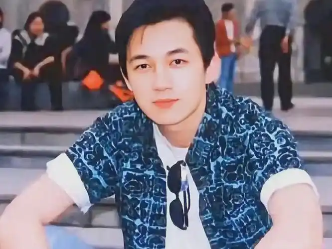 潘粤明曾说过需要注意形象#潘粤明早期发言:如果作为一个演员的话是