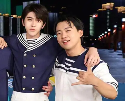 郭麒麟蔡徐坤站位低调,c位人选意料之中