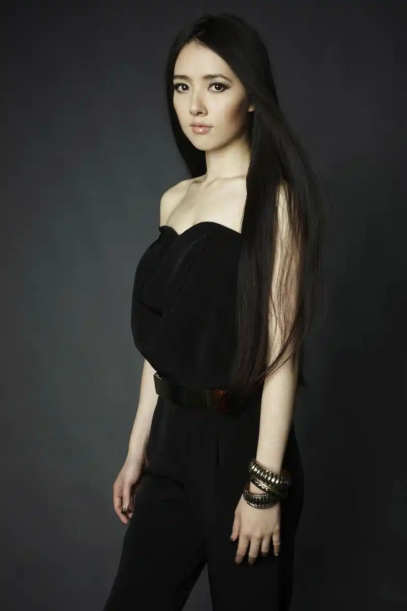 郭碧婷:苗条身姿,优美曲线,美到让人窒息