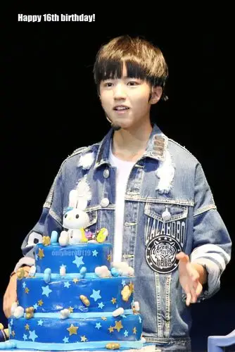 王俊凯# #tfboys王俊凯# #tfboys# 150919 王俊凯生日会 cr:onlyhero