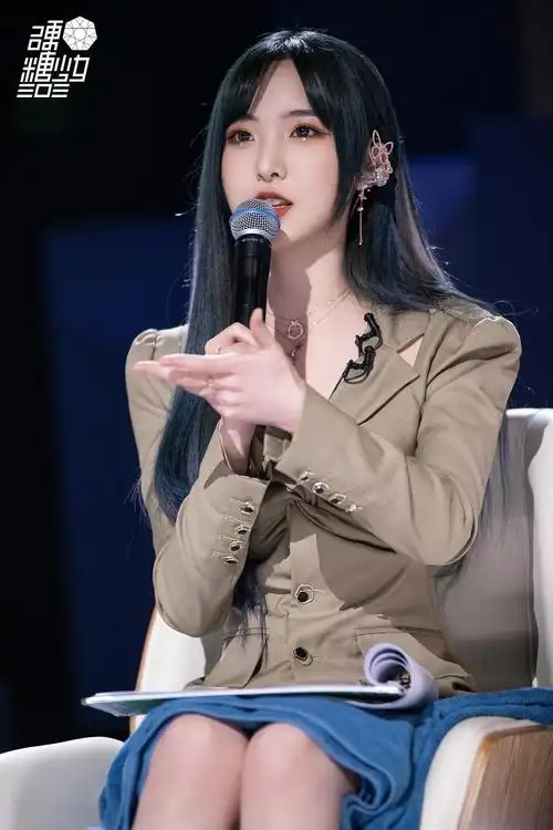 1.@硬糖少女303 的微博: 硬糖少女303 @硬糖少女303-郑. weibo.cn