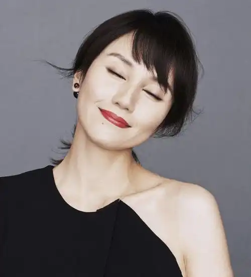 袁泉:一个没有中年危机的女演员