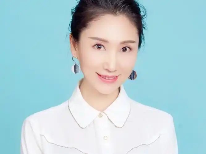 歌手范海荣的直播:演出马上开始