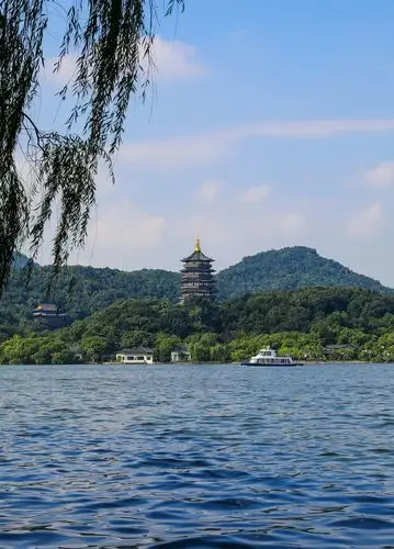 欲把西湖比西子,淡妆浓抹总相宜——游杭州