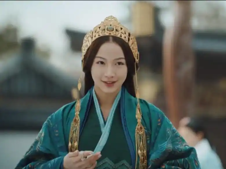 最近追了《皓镧传》,前段时间被宁静饰演的王后迷得不要不要的