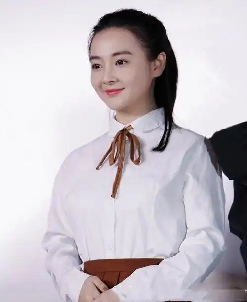 杨丽晓在少年包青天3中饰演小狸如今逆袭美得不可方物