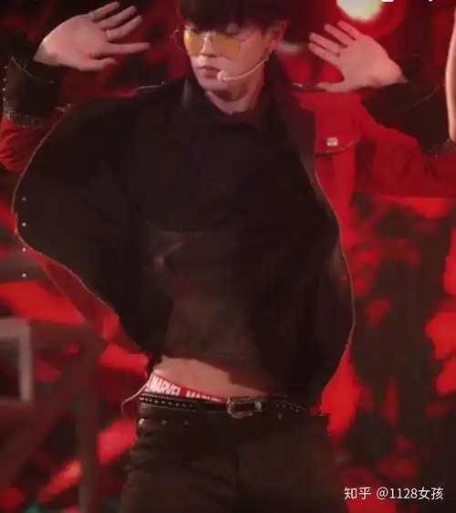 林彦俊的腹肌有多好看