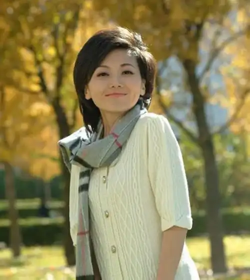 走近央视主播柴璐生活不将就八年磨炼终登主播台