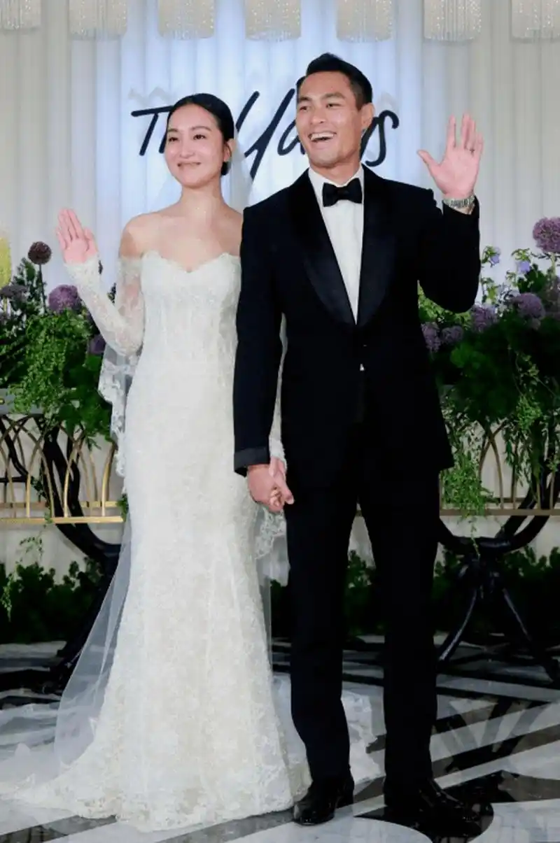 婚礼集齐半个台湾娱乐圈,和郭采洁高调交往的杨佑宁,娇妻却长期见不得