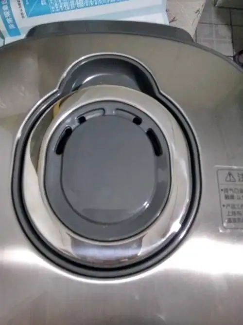 美的电饭煲蒸汽阀怎么拆卸?型号是mb-fc40jb