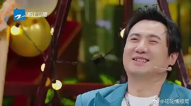 关晓彤高光主持,晓彤小宋默契不合格|华晨宇|毛晓彤|关晓彤_新浪新闻