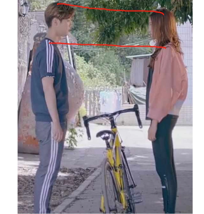 关晓彤身高173cm,鹿晗身高178cm,难道真的差5cm?