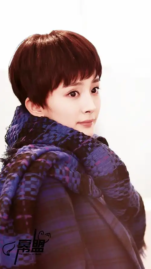 有没有特别喜欢的女星短发照片