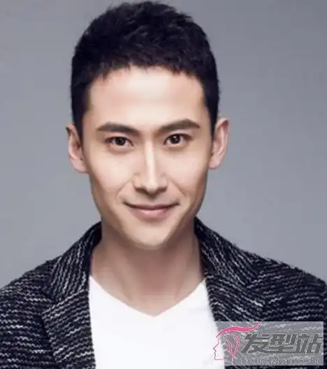 时尚男生平头发型清爽干练尽显男人味