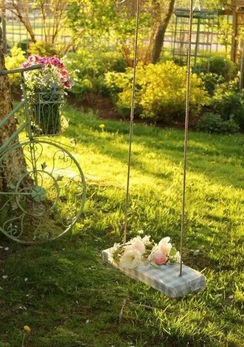 荡漾在秋千上的回忆 唯美秋千意境图_唯美图片