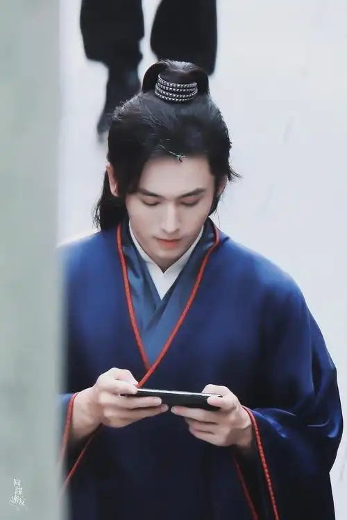 老婆(张哲瀚周子舒)打斗地主都这么好看