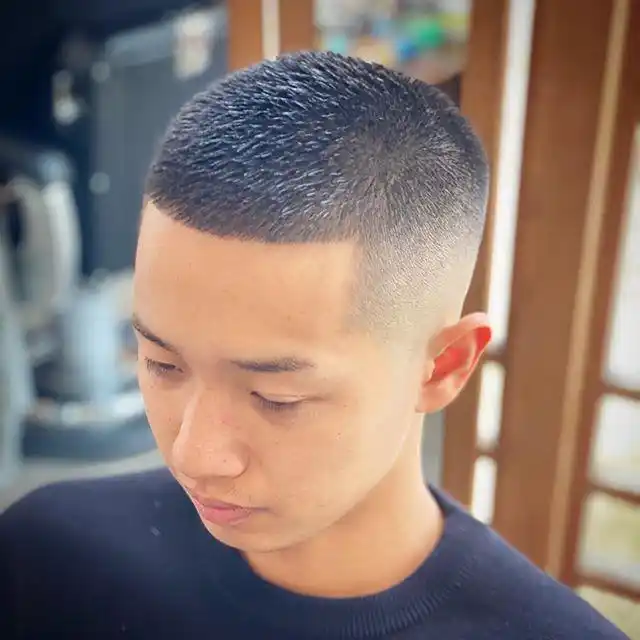 原创男发无论怎么剪两侧铲短依然是主流大多数男士剪完都很帅