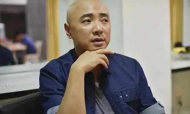 当徐峥有了头发,韩红变瘦,李宇春留长发,你还能认出他们吗?