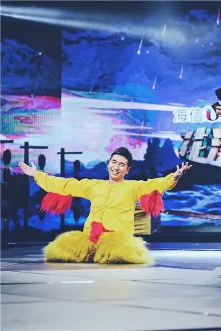 为广大观众与歌迷送上新春祝福,众所周知沙宝亮曾是一名杂技演员,而"