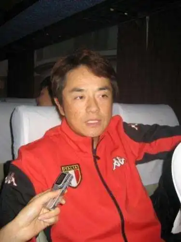 2002年,高枫躺病床上,在母亲手心写"死"字,得来了永恒的长眠