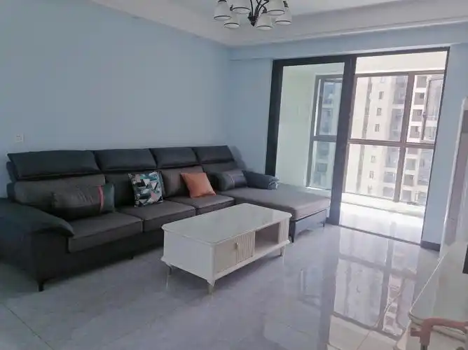 简装明升壹城三室两厅130平