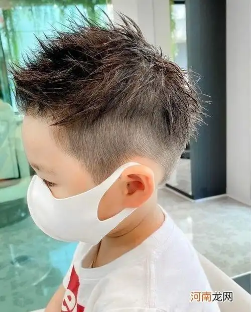 今夏最火小男孩发型 男生可爱发型推荐