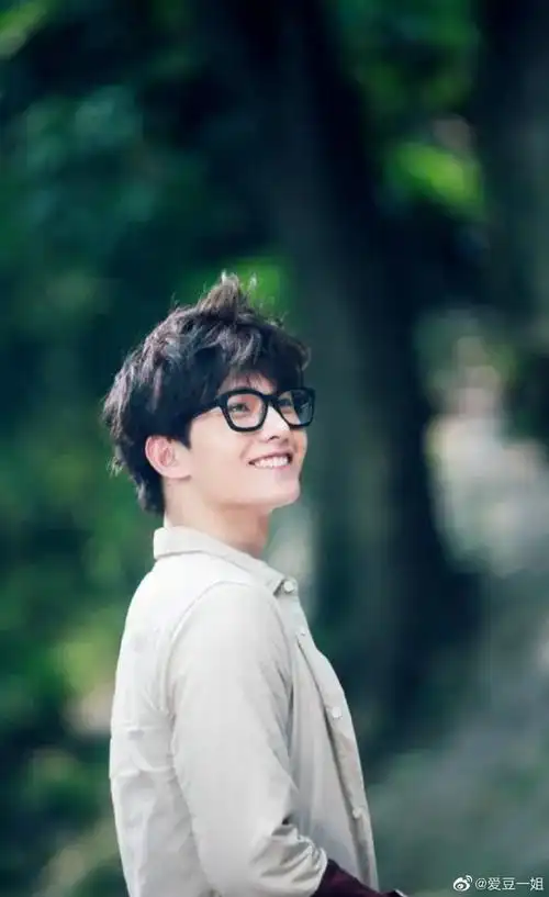 杨洋出道16年的荧幕变化