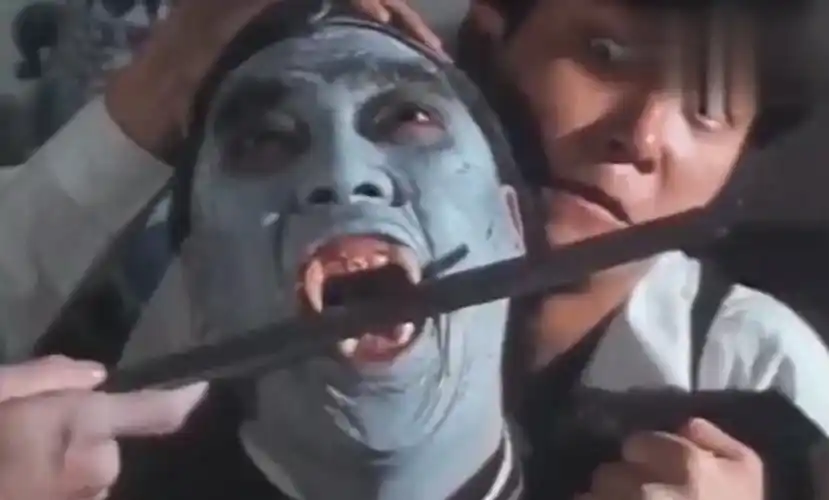 人一旦被咬就会被传染变成僵尸,拔了牙后就不能咬人的脖子来吸血了