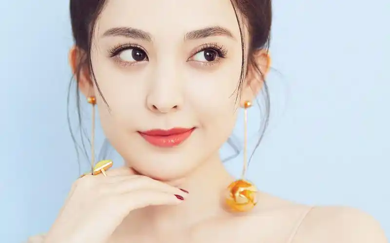 古力娜扎性感写真桌面壁纸